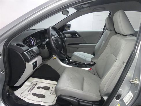 Used 2014 Honda Accord LX image 20