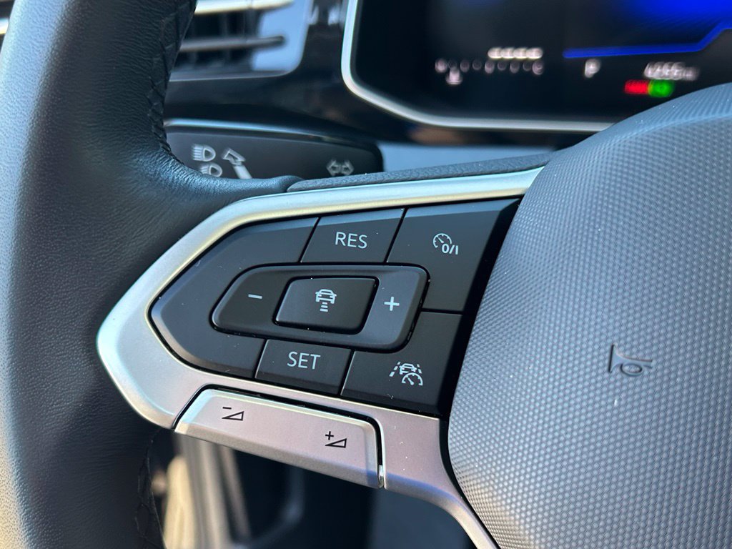Certified 2026 Volkswagen Jetta SE FWD image 20