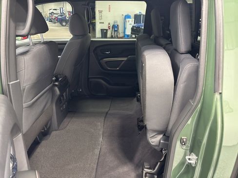Used 2024 Nissan Titan SV w/ SV Bronze Edition Package image 34