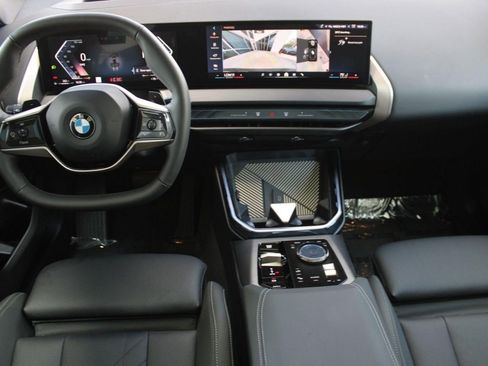 Used 2025 BMW X3 xDrive30i w/ Premium Package image 17