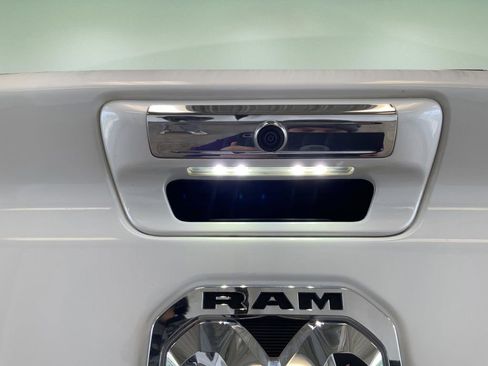 Used 2022 RAM 1500 Limited AWD/4WD image 12