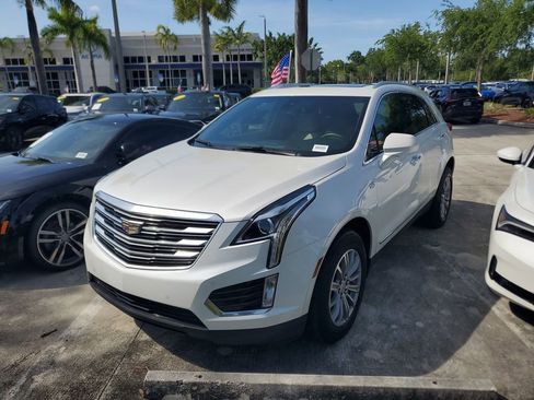Used 2019 Cadillac XT5 Luxury FWD image 3