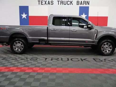Used 2024 Ford F350 Lariat w/ Lariat Ultimate Package AWD/4WD image 22