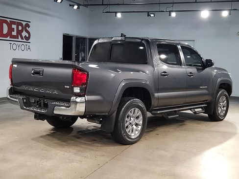 Used 2019 Toyota Tacoma SR5 image 7