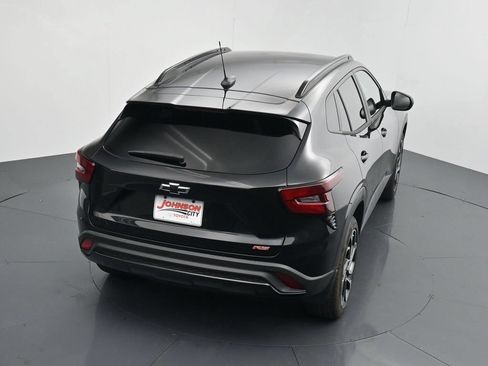 Used 2025 Chevrolet Trax RS w/ Driver Confidence Package FWD image 28