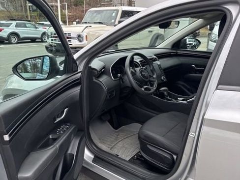 Used 2022 Hyundai Tucson SE w/ Cargo Package image 15