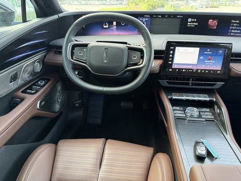 New 2026 Lincoln Nautilus Reserve AWD/4WD image 24