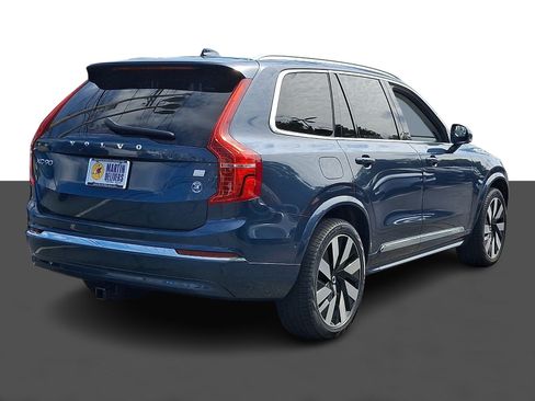 Used 2024 Volvo XC90 T8 Ultimate w/ Protection Package AWD/4WD image 6