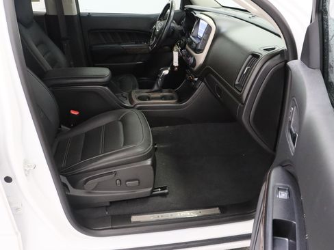 Used 2022 GMC Canyon Denali RWD image 37