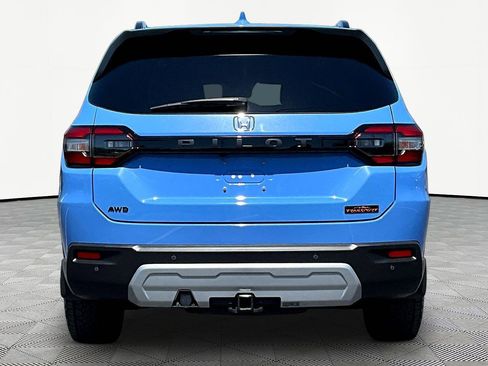 Certified 2025 Honda Pilot TrailSport image 5