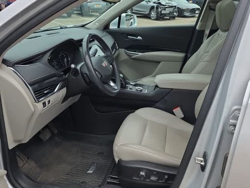 Used 2019 Cadillac XT4 Premium Luxury w/ Enhanced Visibility Package AWD/4WD image 5