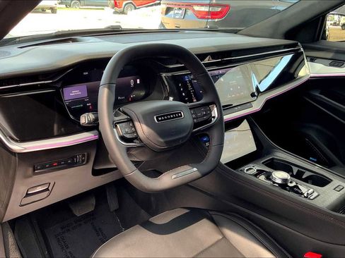 Used 2024 Jeep Wagoneer Launch Edition image 33