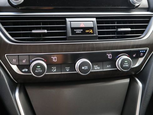 Certified 2019 Honda Accord Touring image 22
