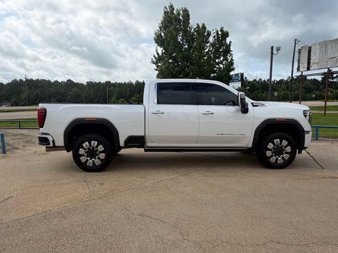 Used 2024 GMC Sierra 2500 Denali w/ Denali Reserve Package AWD/4WD image 7