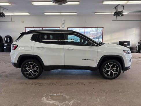 New 2026 Jeep Compass Limited image 31
