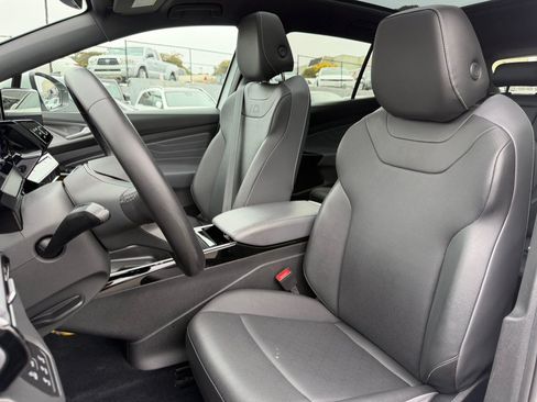 Used 2023 Volkswagen ID.4 Pro S Plus AWD/4WD image 19