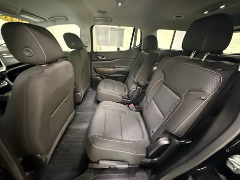 Used 2023 GMC Acadia SLE w/ Driver Convenience Package FWD image 21