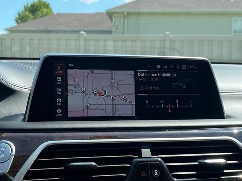 Used 2020 BMW 750i xDrive w/ Executive Package AWD/4WD image 42