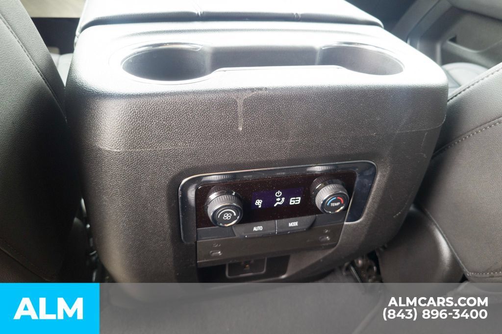 Used 2025 Chevrolet Tahoe LT AWD/4WD image 23