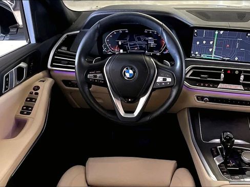 Certified 2022 BMW X5 xDrive40i w/ Premium Package image 6