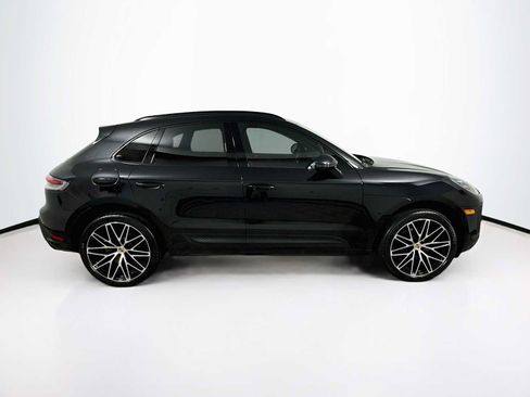 Used 2026 Porsche Macan AWD/4WD image 8