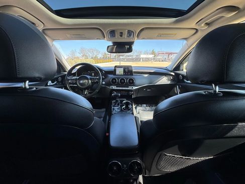 Used 2019 Kia Stinger Premium image 47