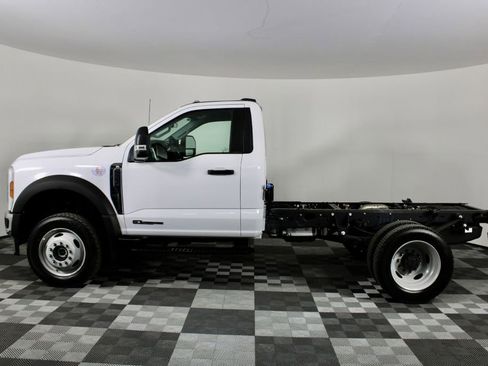 Used 2026 Ford F550 4x4 Regular Cab Super Duty w/ XL Chrome Package image 5