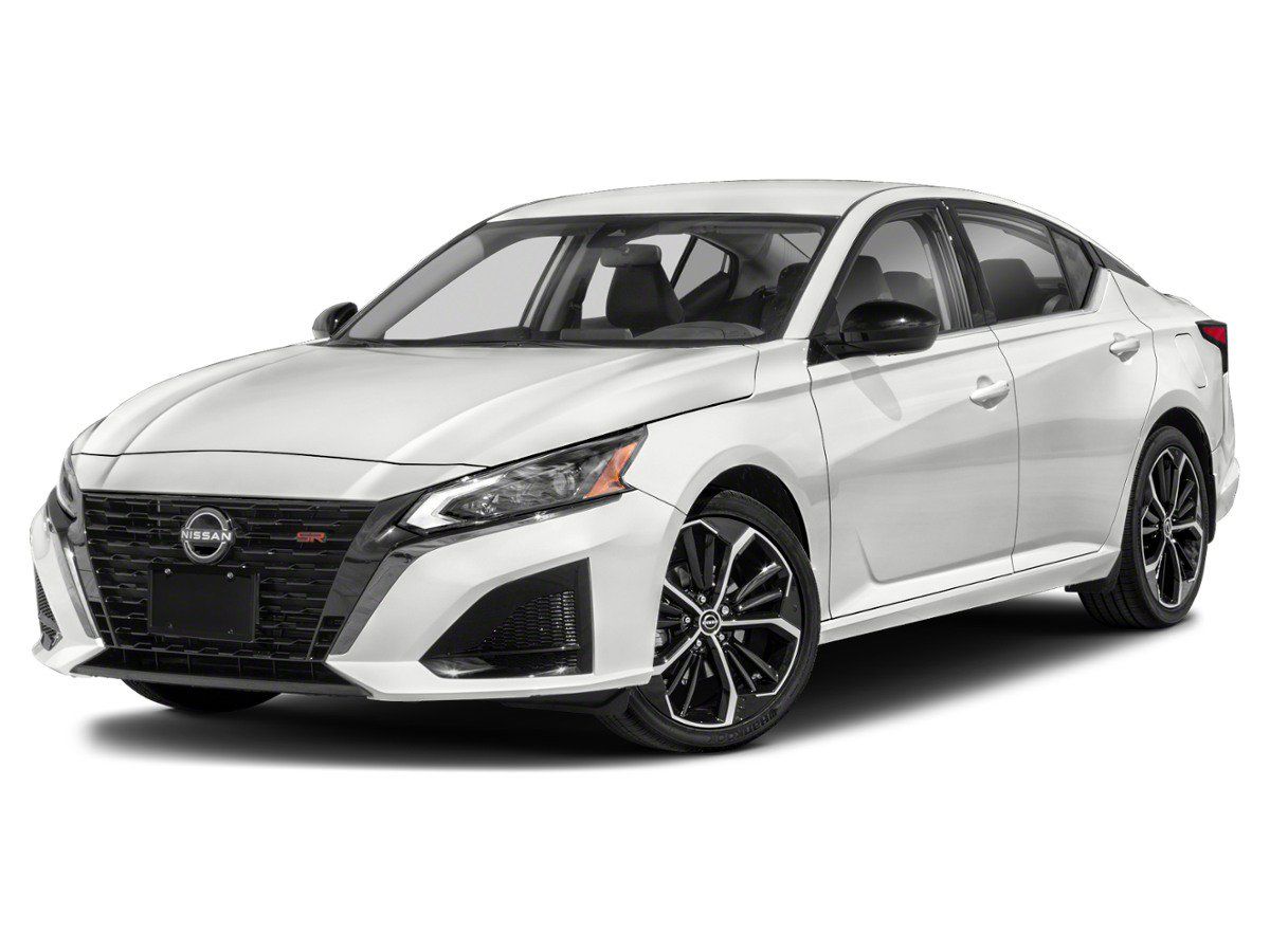 Used 2023 Nissan Altima 2.0 SR FWD image 1