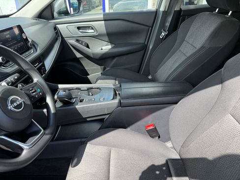 Used 2024 Nissan Rogue SV FWD image 14