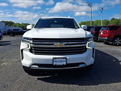 Certified 2023 Chevrolet Tahoe LT w/ Luxury Package AWD/4WD image 2