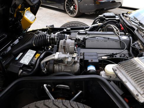 Used 1996 Chevrolet Corvette Convertible image 13