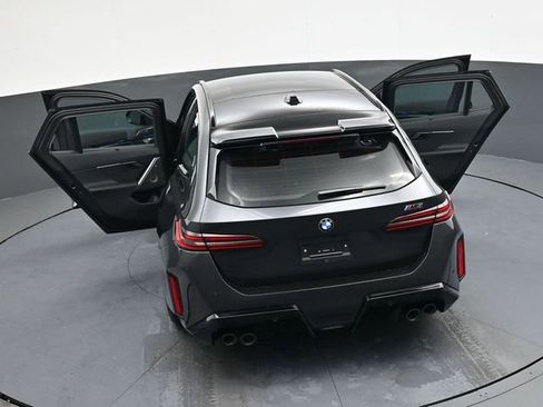 Used 2026 BMW M5 Touring image 42