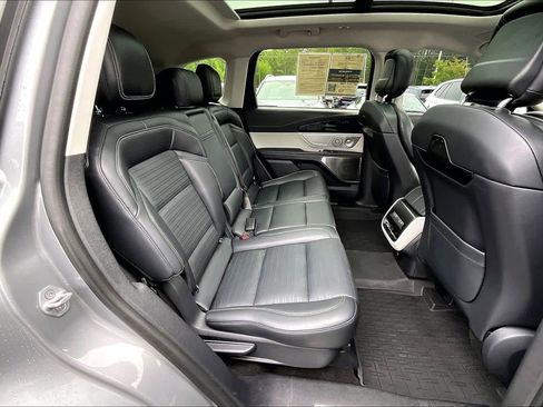 Used 2024 Lincoln Nautilus Reserve w/ Equipment Group 203A AWD/4WD image 20