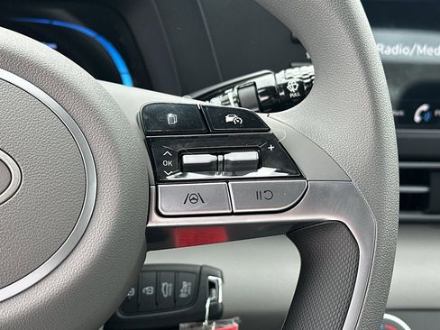 New 2026 Hyundai Elantra SE FWD image 14
