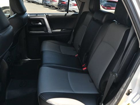 Used 2021 Toyota 4Runner SR5 Premium w/ Moonroof Package AWD/4WD image 17