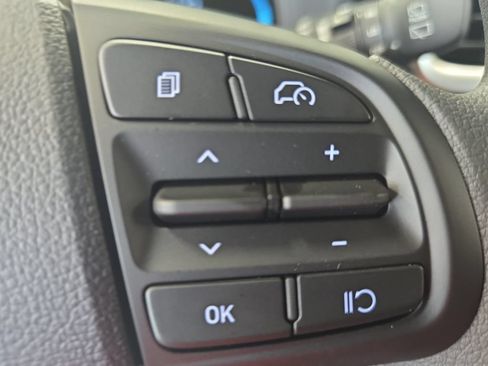 New 2026 Hyundai Venue SE FWD image 18