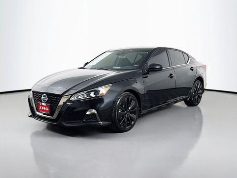Used 2021 Nissan Altima 2.5 SR AWD/4WD image 1
