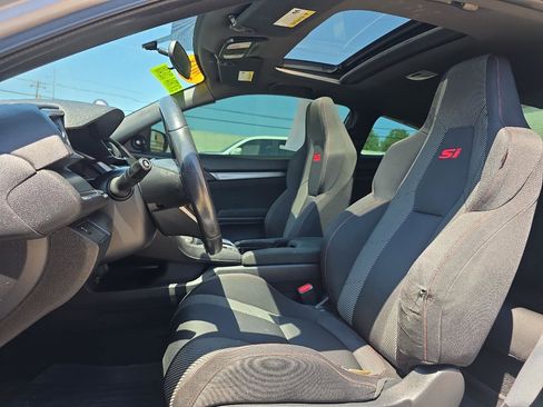 Used 2018 Honda Civic Si image 11