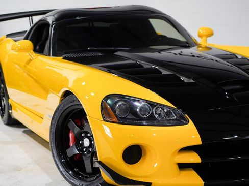 Used 2009 Dodge Viper ACR image 24
