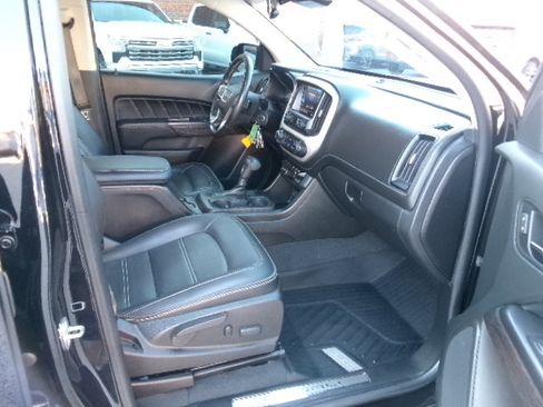 Used 2021 GMC Canyon Denali image 12