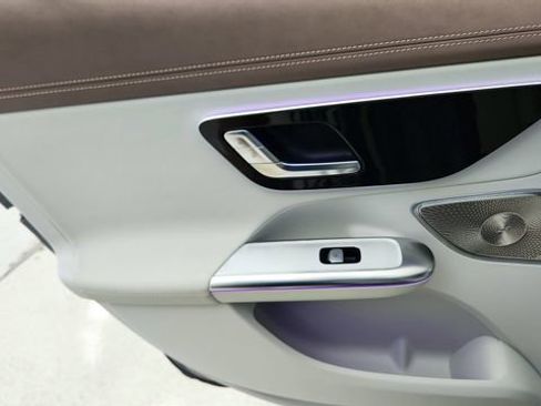 Used 2025 Mercedes-Benz EQE 350+ Sedan image 31
