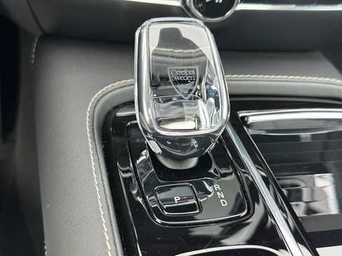 Certified 2024 Volvo S60 T8 Ultimate image 29