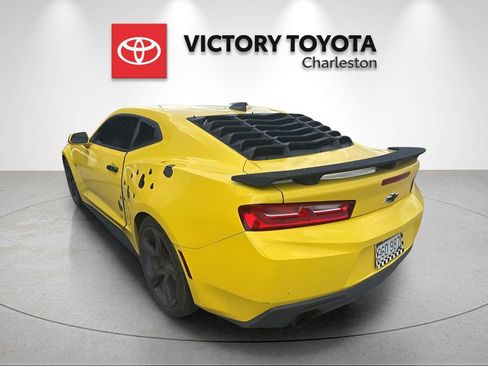 Used 2017 Chevrolet Camaro LT image 5