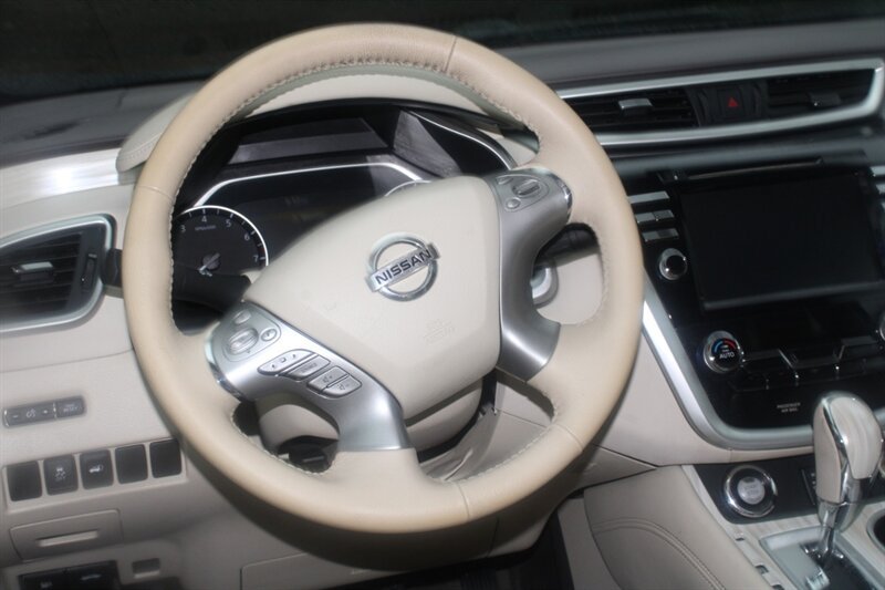 Used 2016 Nissan Murano SL AWD/4WD image 16