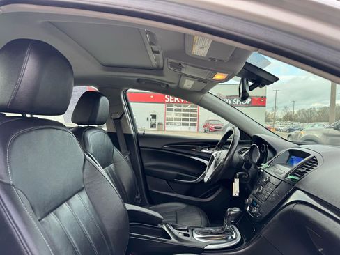 Used 2011 Buick Regal CXL w/ RL5 Preferred Equipment Group image 11