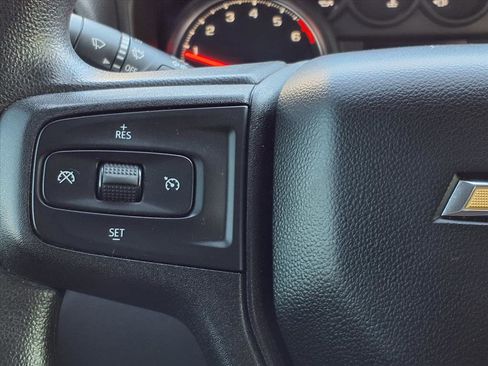 Used 2021 Chevrolet Silverado 1500 Custom image 15