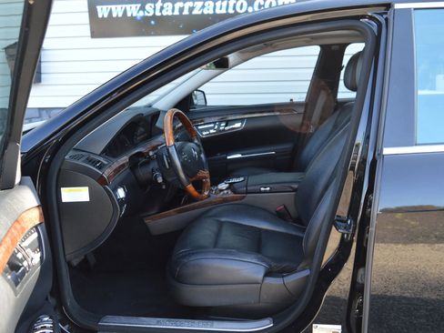 Used 2010 Mercedes-Benz S 550 S 550 4MATIC Sedan 4D image 10