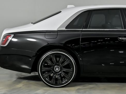 Used 2022 Rolls-Royce Ghost AWD/4WD image 13