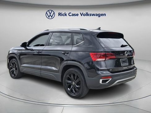 Used 2023 Volkswagen Taos SE w/ Black Wheel Package image 7