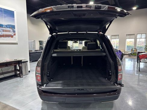 Used 2019 Land Rover Range Rover HSE image 13